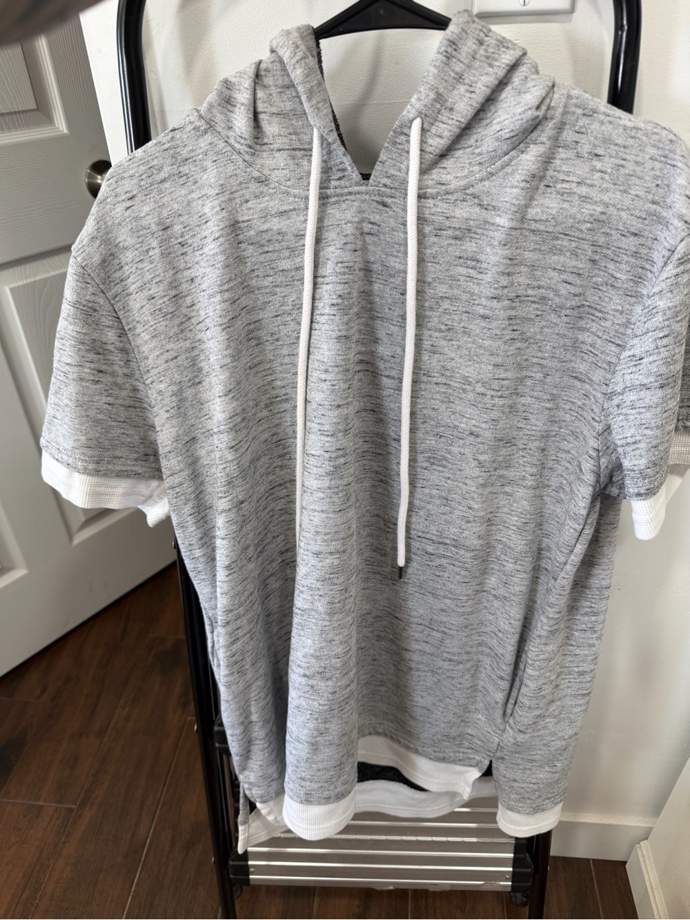 JACKSON Heather Gray Short-Sleeve Hooded Pullover with White Trim